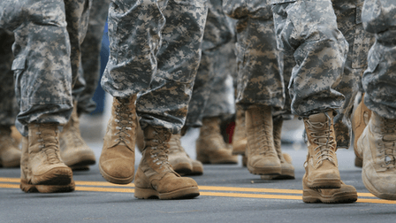 Defensie legt extra nadruk op inhuur en uitbesteding